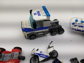 Lego City Police Mobile Command Center Set 60139 Complete Retired