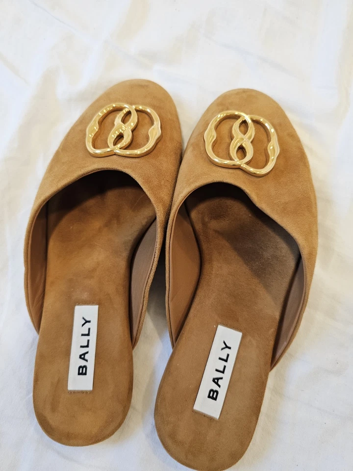 Mules de gamuza Bally para mujer mostaza/tostado oscuro talla 7 Foto 2 de 4