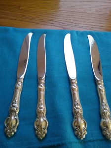 4 Wallace Violet Pattern Sterling Silver Handle Table Knives 8 7/8”