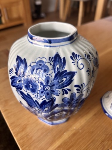 Royal (Japan) Delfts Blauw, Blue and White Temple Vase - Picture 7 of 10