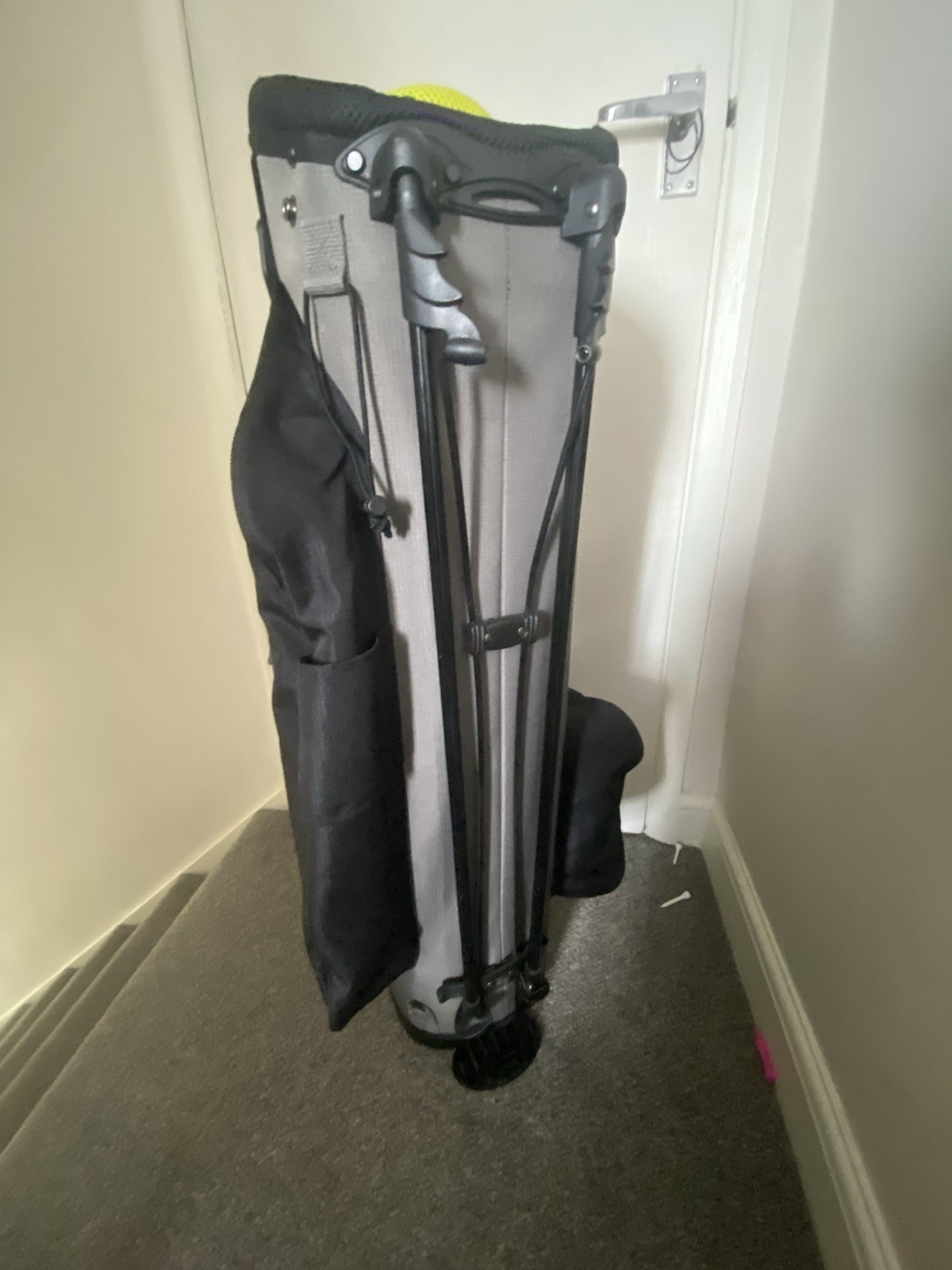 Cobra Stand Golf Bag Stand Legs, 4-Way Divider, 14 Club, Black/Grey/Yellow 3