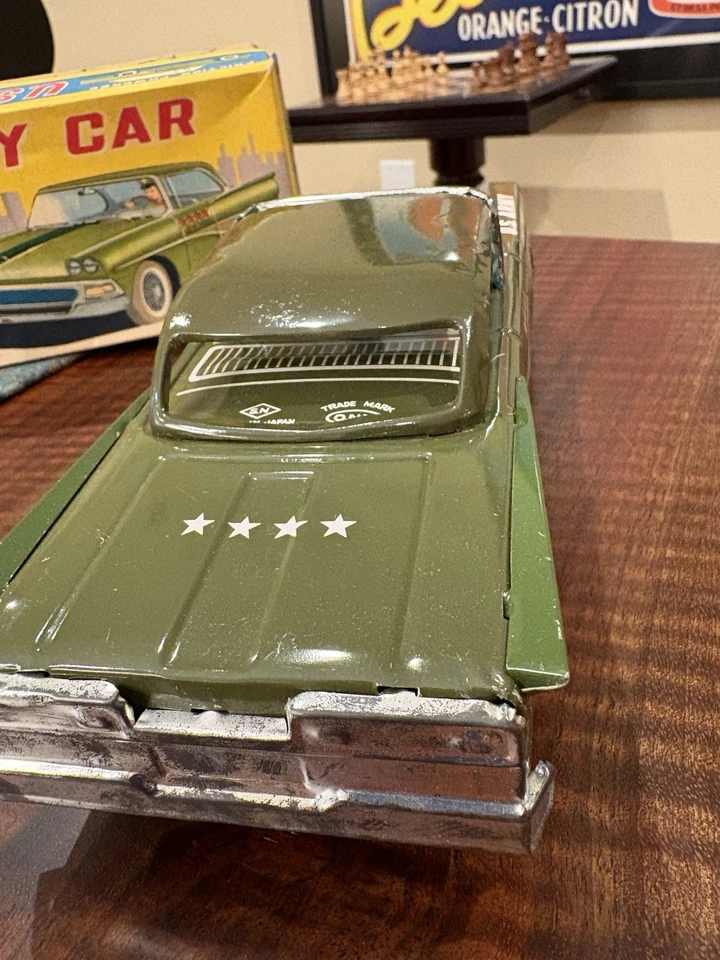 Vehículo militar motorizado por fricción de cuatro estrellas del ejército de los Estados Unidos, casi como nuevo con caja original Foto 3 de 4