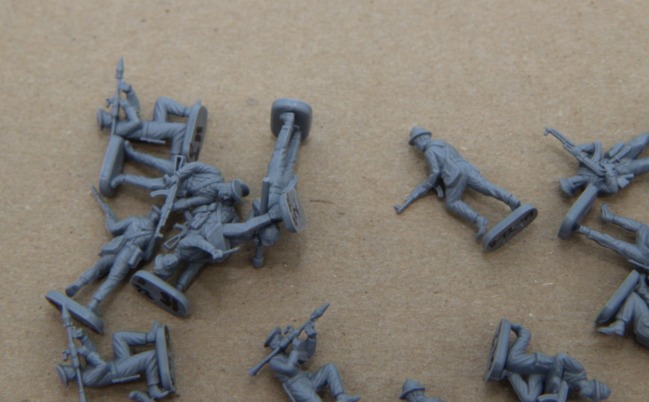 Vintage 1/72 ESCI/Revell Modern Soviet Spetsnaz 50 Figures Open No Box