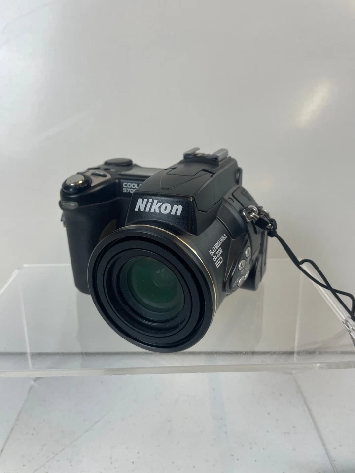 Nikon COOLPIX 5700 5MP Digital Camera With Battery And SD Card Tested Working - Image 2 of 4