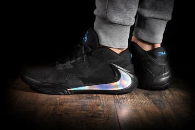 giannis antetokounmpo freak 1