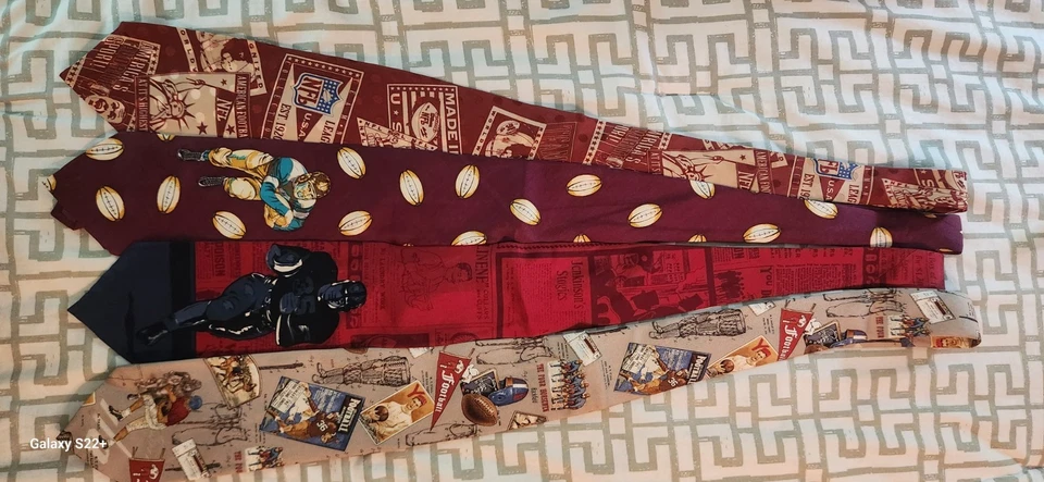 Vintage Football Ties — 第 3/4 张图片