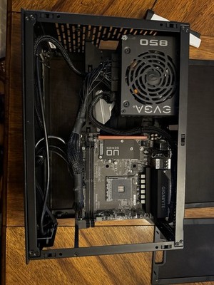 SFF Meshalicious Desktop w/ a520i ITX Motherboard, RX 6650 XT GPU and RAM!