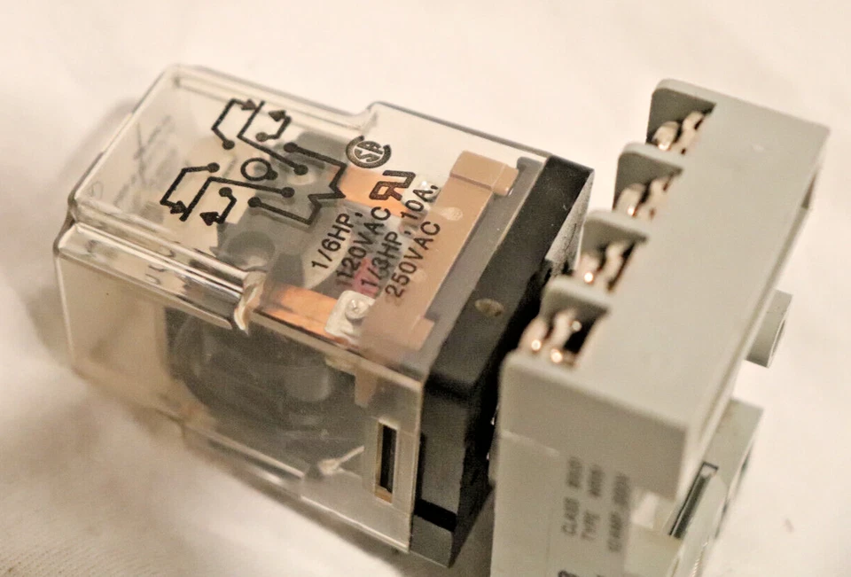 KRPA-11AG-120 AMF Potter & Brumfield 120V Relay & Base Assembly Form C DPDT-CO - Image 3 of 4