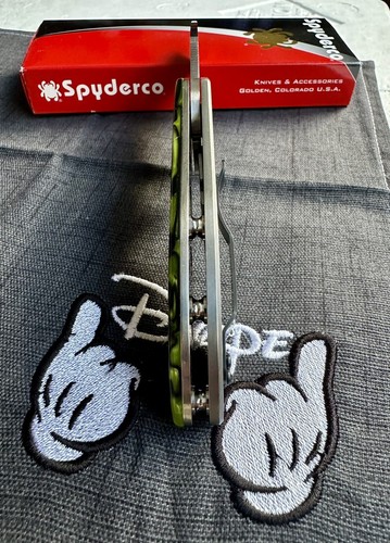 SPYDERCO CUSTOM “PIMPED DOMINO FLIPPER” FOLDING POCKET KNIFE 3.13" CTS-XHP BLADE - Picture 20 of 24