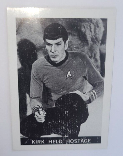 Star Trek Leaf Brands 1967 Desilu Productions Trading Card #44 Kirk Held Hostage - Picture 1 of 4