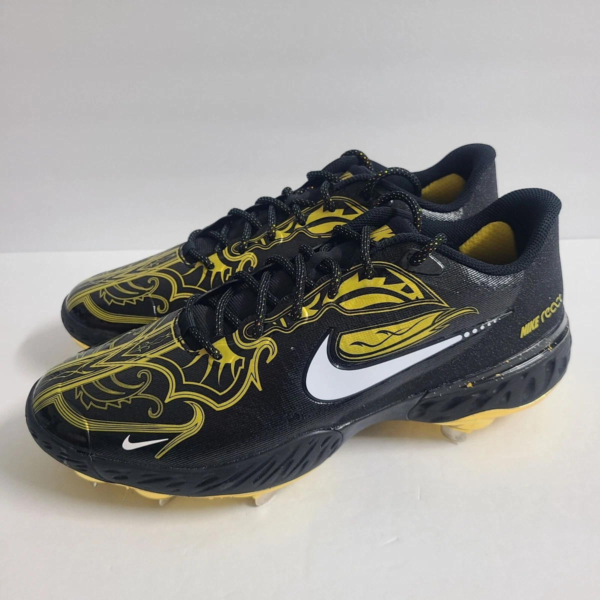 Nike Alpha Huarache Elite 3 Premium Low Black Metallic Vivid  display picture 1