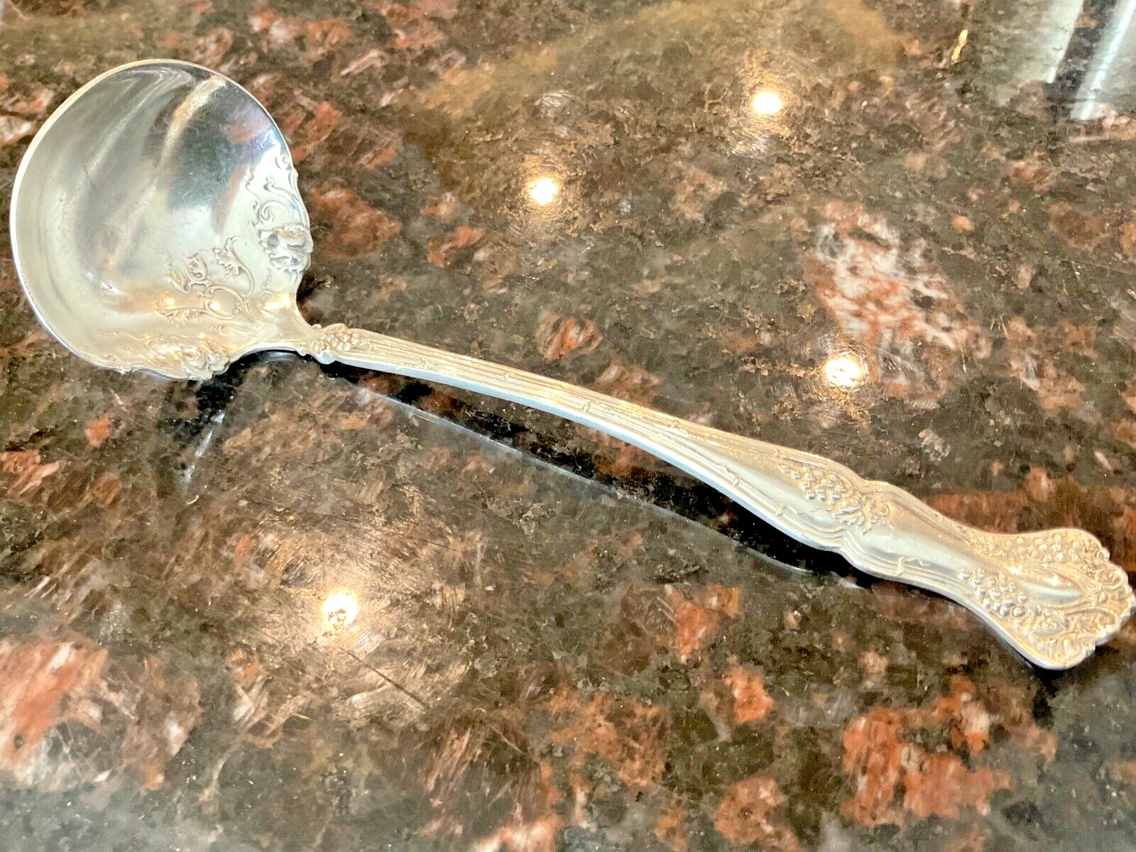 1847 Rogers Brothers VTG 5 1/2" Gravy Ladle with Grape Pattern