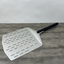 Williams Sonoma Ooni Perforated Pizza Peel Long Handle Aluminum Scuffed Read
