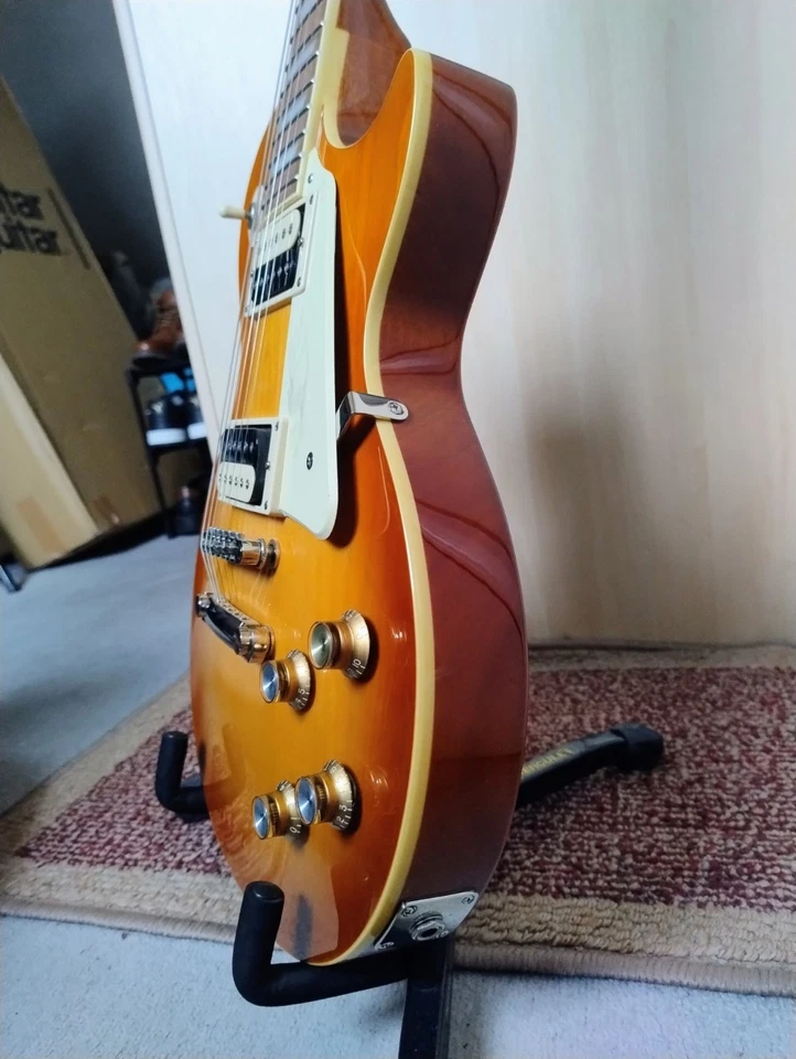 Epiphone Les Paul Classic Honey Burst Electric Guitar - Image 3 of 4