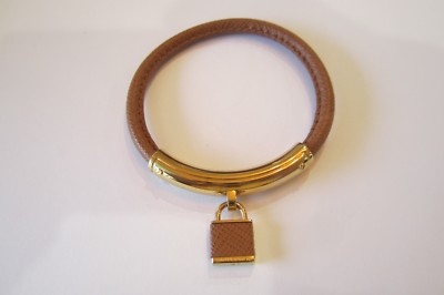 NWOT Michael Kors Logo Lock Brown Leather Gold Tone Bangle