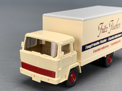 ミニカー WIKING Magirus Truck-Trailer with pipes s-l400.jpg