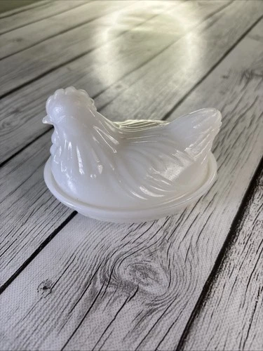 Vintage Hazel Atlas White Milk Glass Hen on Nest Basket Weave Pattern Dish 4.25"