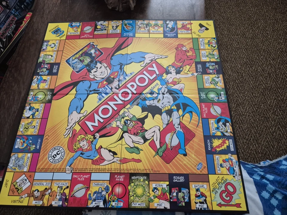 DC Comics Monopoly 2014 Full Set  Never Played Complete Batman Wonder Woman - Image 3 of 4