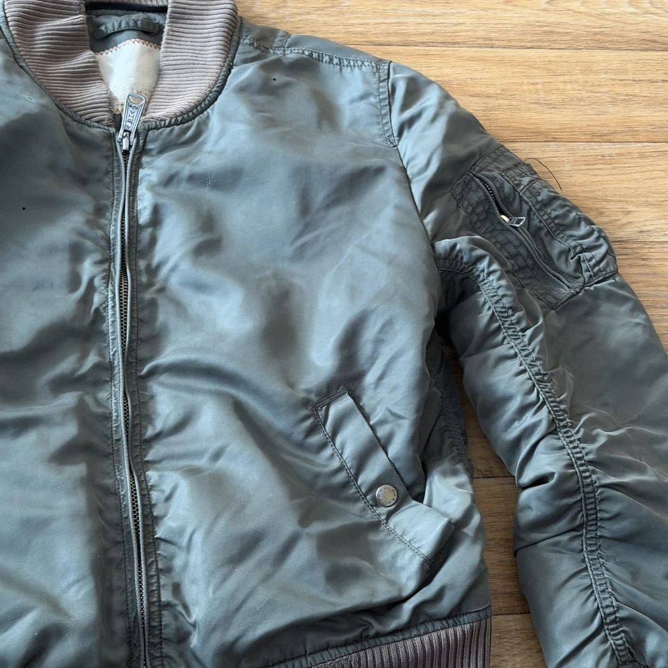 Alpha Industries MA-1, Foto 4 von 5