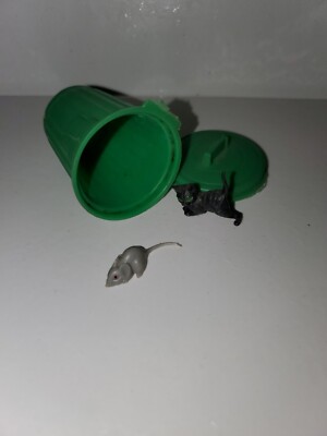 Miniature Garbage Can Dollhouse  Rat Mouse Kitty Cat Vintage Topps Trash Can