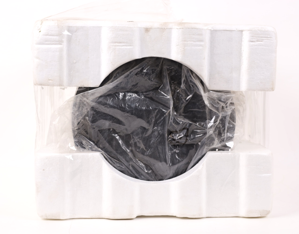 1x Crestron Saros ICE6T-B-T Express 6