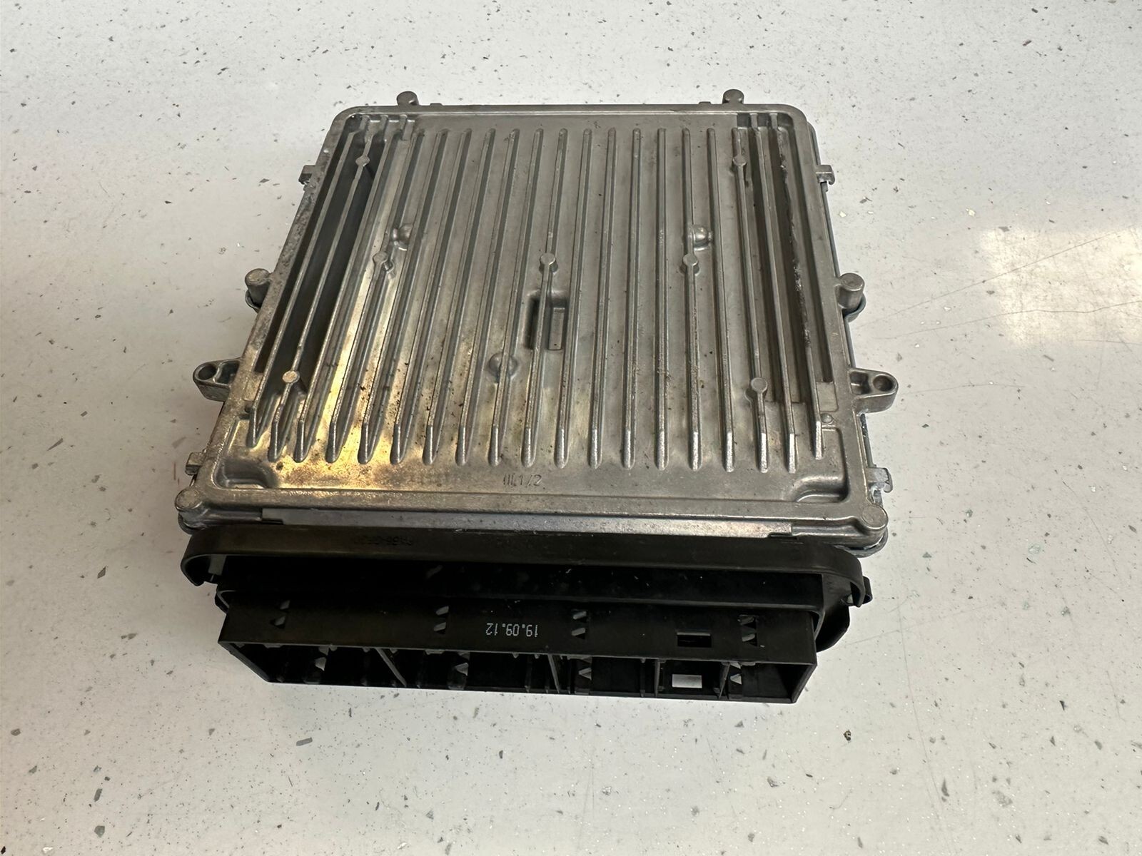 0281018319 Dde8517015 8517015 BMW X5 E70 Engine Control Module for 