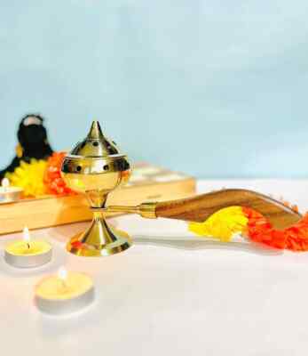 Royal Messing Räucherwerk Loban Kampfer Brenner Dhuni Geschenk Home Puja Arom...