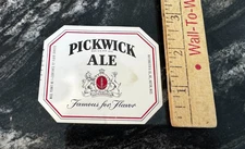 A) VINTAGE PICKWICK ALE 12 OZ BEER BOTTLE LABEL HAFFENREFFER BREWING BOSTON MA