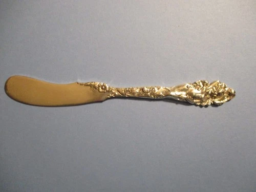 Reed & Barton Love Disarmed sterling flat handle butter knife, no mono, 33 g