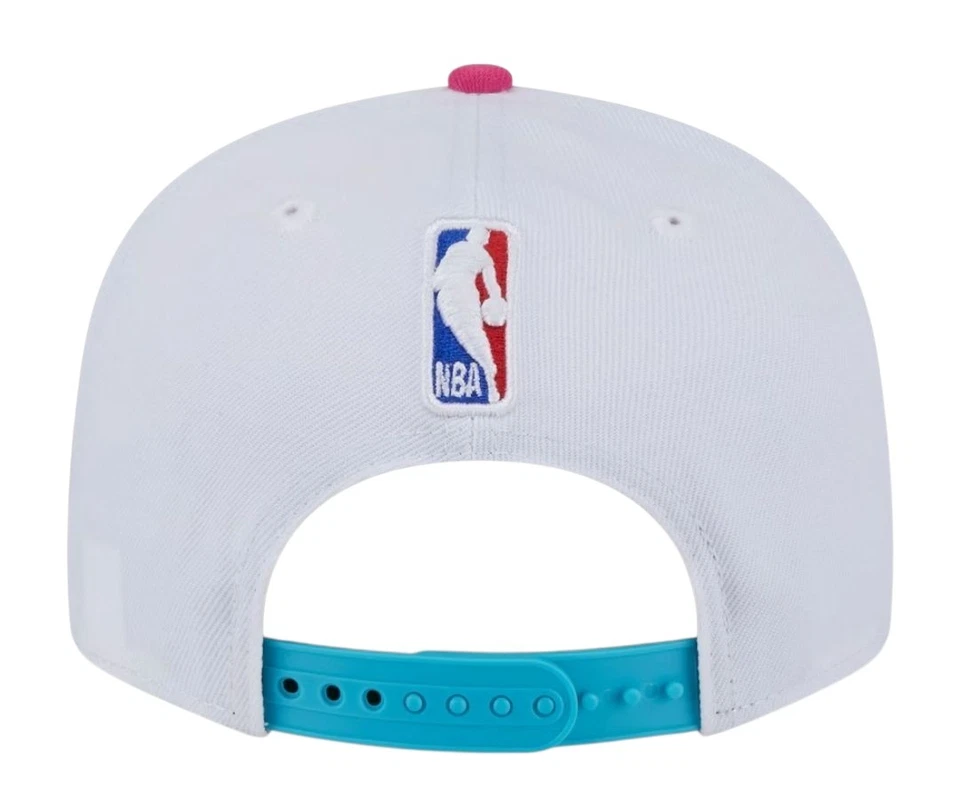 Miami Heat New Era 2024/25 City Edition Alternate 9FIFTY Snapback Hat Vice NBA Foto 4 de 4