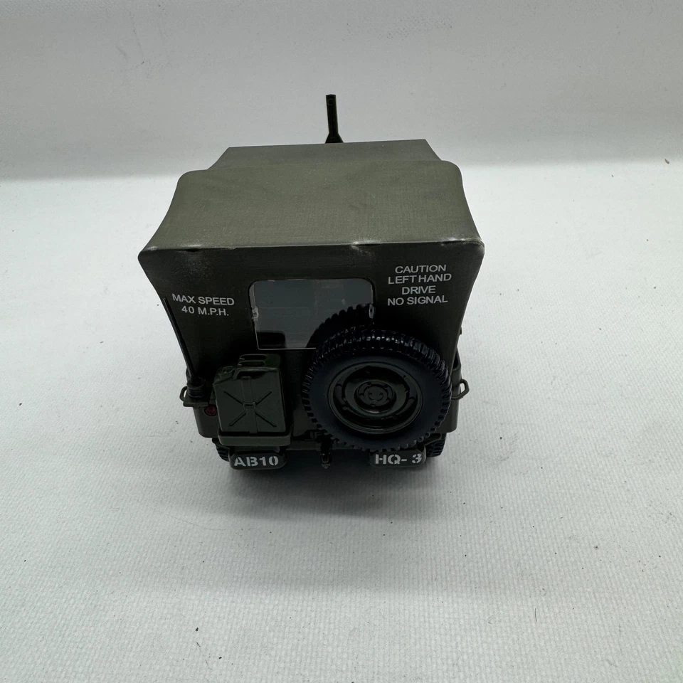 MODELLINO AUTO JEEP WILLYS - SOLIDO - SCALA 1:18 - Immagine 3 di 4