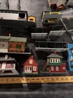 Large Lot Vintage Model Train Stuctured Homes Trees Lights + 5 Lionel Cars O NIB — photo 5