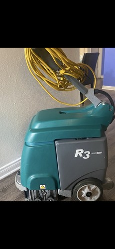 Tennant R3 Walk-Behind Corded Carpet Extractor Commercial Floor Cleaner