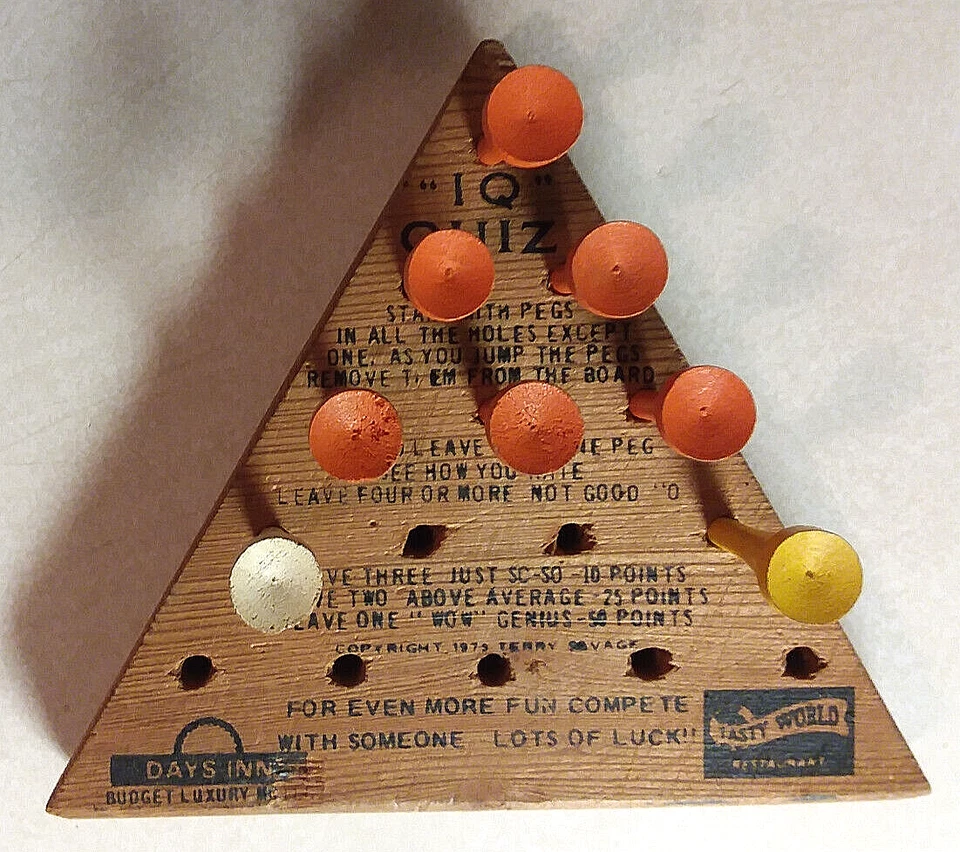 VINTAGE 1970'S DAYS INN TASTY RESTAURANT IQ QUIZ PEG PUZZLE GAME - Image 2 of 2