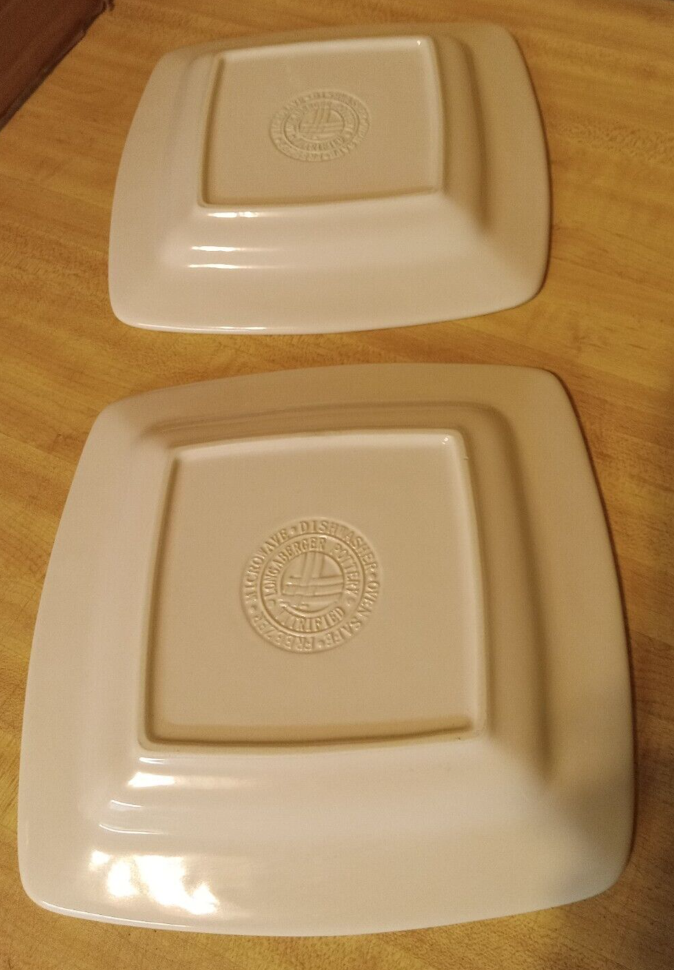 Longaberger Pottery Soft Square Luncheon Plates Traditional Red Set