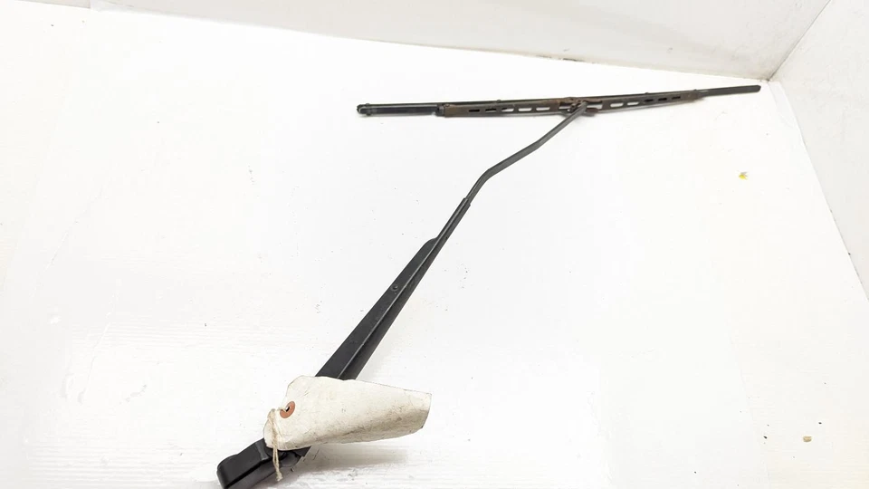 TOYOTA CELICA 1999 - 2006 REAR WIPER ARM 28869 - Image 3 of 4