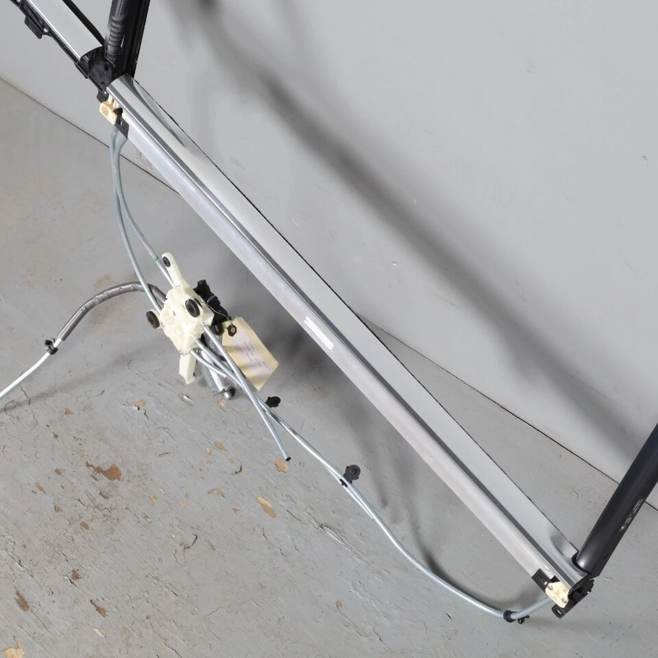 2002-2008 BMW 745li 750li Right Rear Door Sun Screen 51166983080 OEM Used - Image 4 of 4