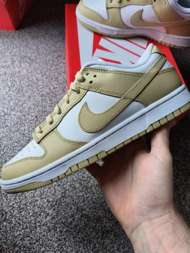 Nike Dunk Low Team G taglia UK 9