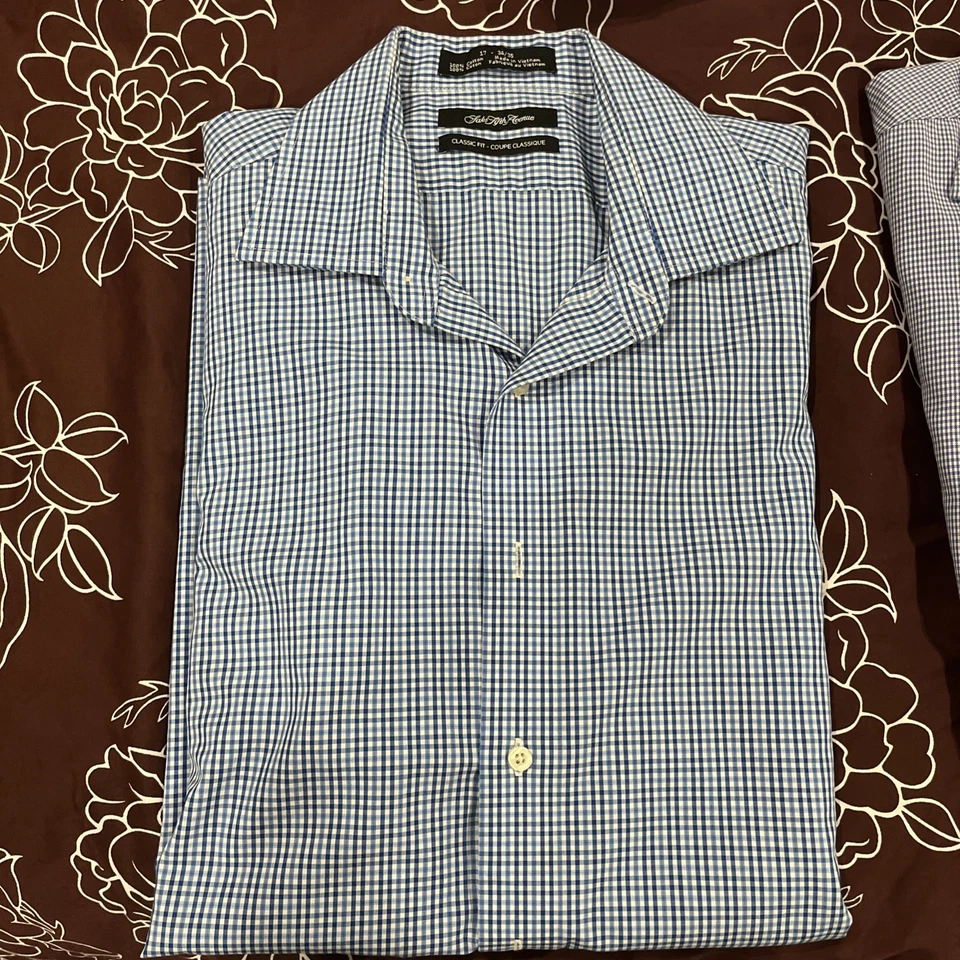 LOT OF FIVE SAKS FIFTH AVENUE MENS DRESS SHIRTS - PRISTINE!! LARGE / XTRA LARGE - Image 3 of 4