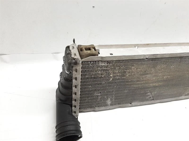 Porsche 911 997 Radiator Center 99710603702 - Image 4 of 4