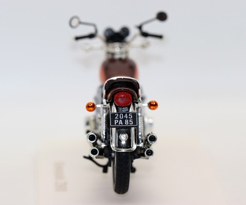New Norev 1:18 Kawasaki Z900 Naranja 1973 Moto Bike Motorcycle Toys Model - Picture 8 of 15