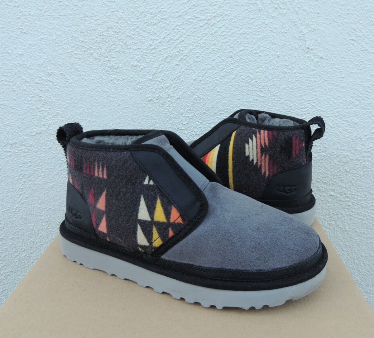 UGG M NEUMEL FLEX WOODMONT MULT 27cm