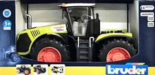 03015 Bruder CLAAS Xerion 5000 1:16 Scale Toy Green Tractor