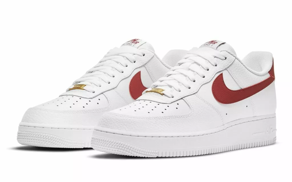 Red and white nike air best sale forces