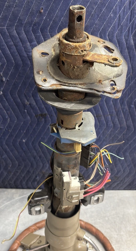 1979 Cadillac Deville Tilt Telescopic Steering Column Assembly W/Key W/Wheel Foto 3 de 4