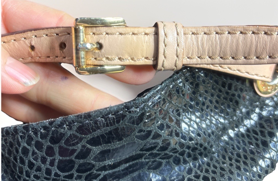 Michael Kors Black Snake Print Leather Medium Purse Handbag Tote Zipper Closure thumbnail 7