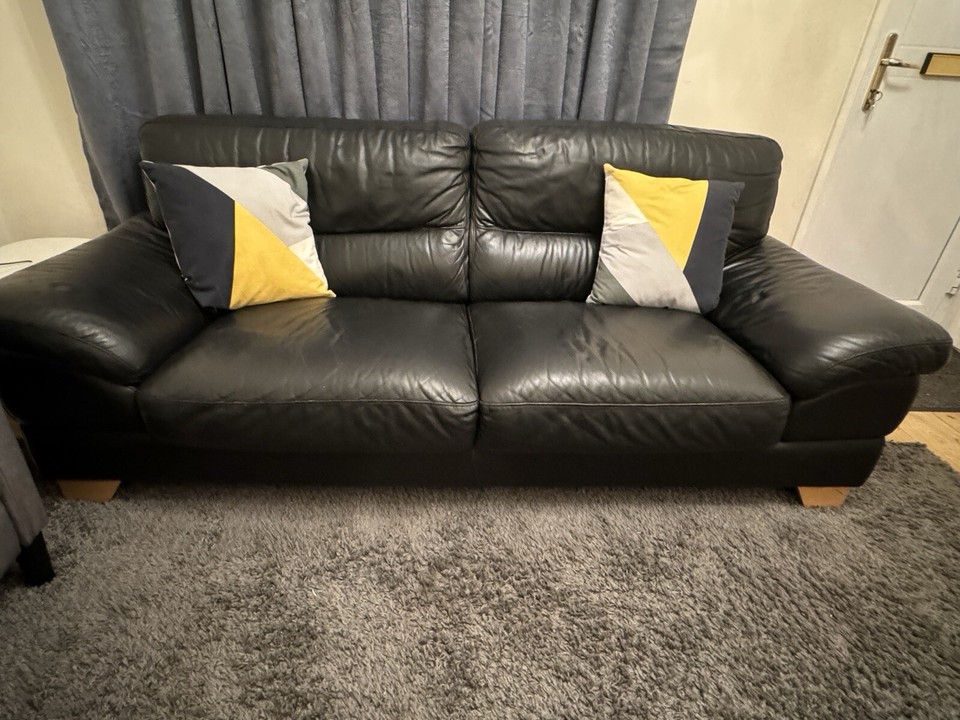 Used Clean genuine leather black 3 seater Sofa. pet and smoke free eBay