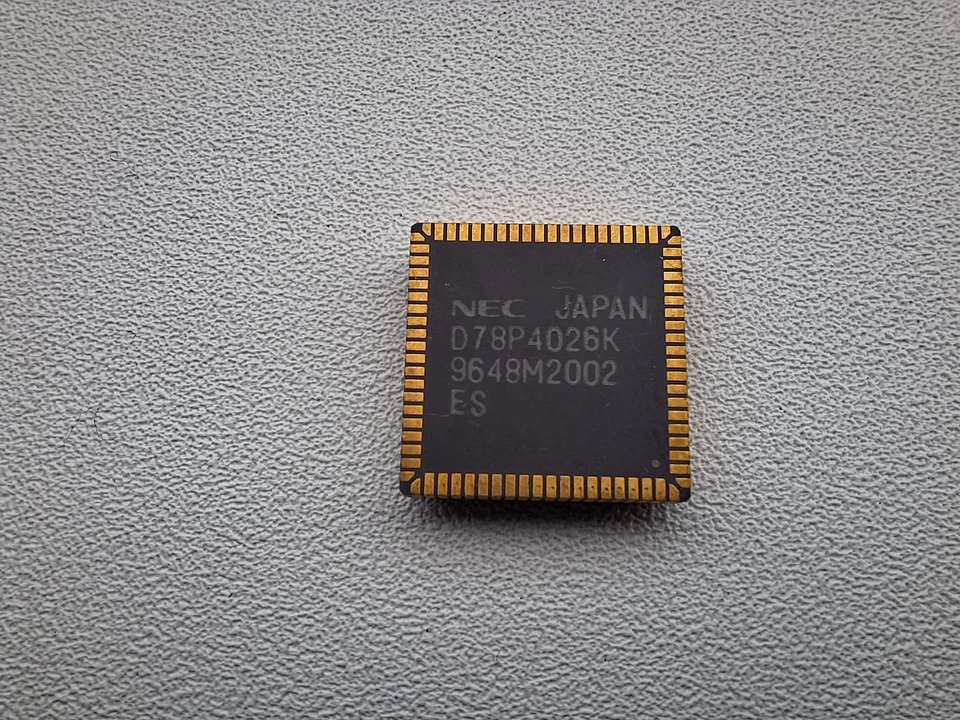 NEC D78P4026K ES engineering sample 4bit single chip MCU GOLD QTY: 1 - Image 2 of 3