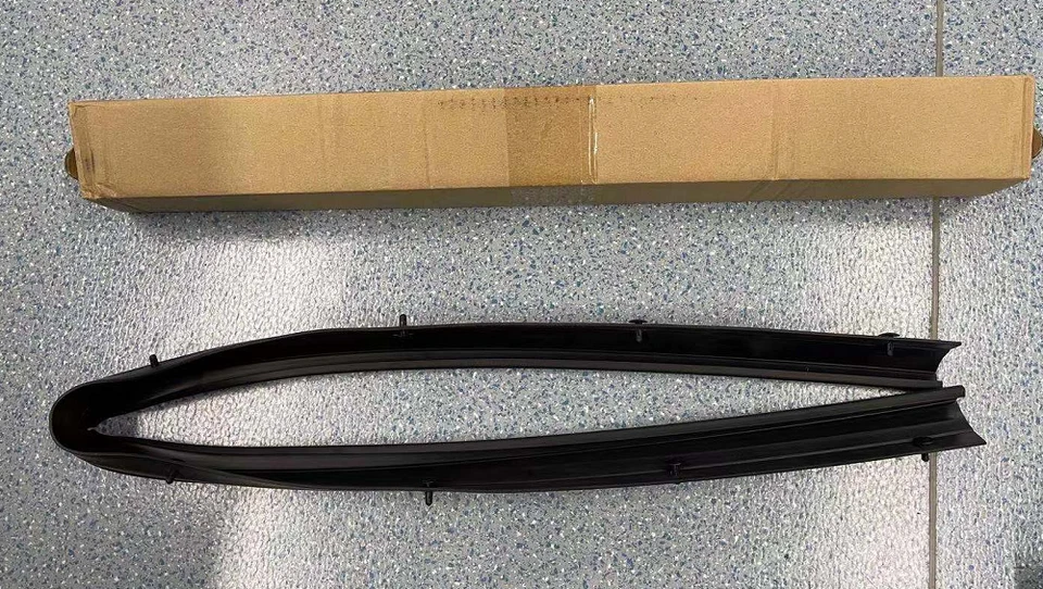 Sello de resistencia inferior de la puerta delantera para Ford F250, F350, F450 Super-Duty 1999-2017 Foto 3 de 4