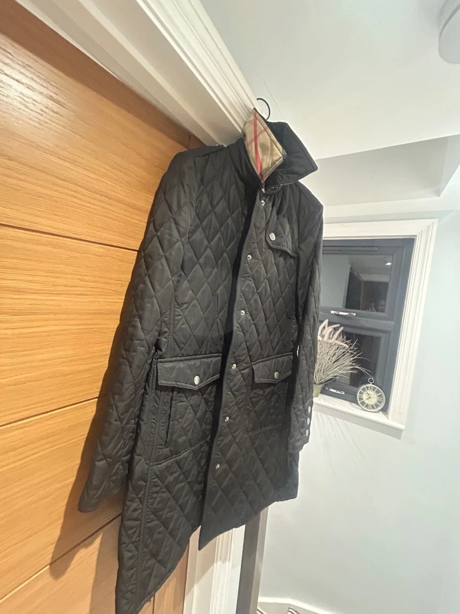 Abrigo acolchado Burberry Brit negro largo con diamantes - apenas usado